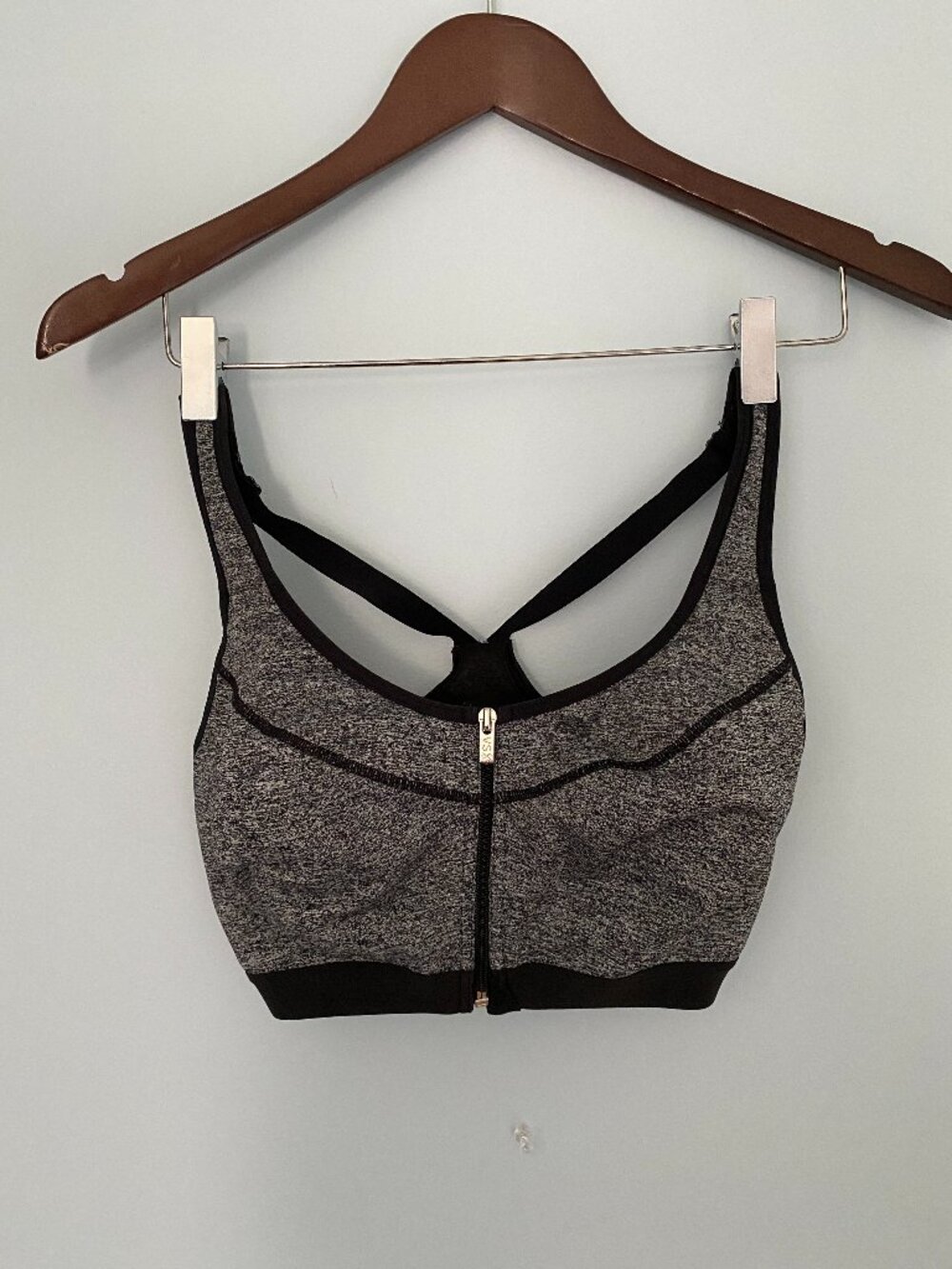 Victoria's Secret VS Sport Underwire Sports Bra
